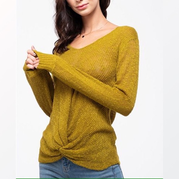 Blu Pepper Twist-Front Knit Sweater Kiwi - Picture 3 of 4